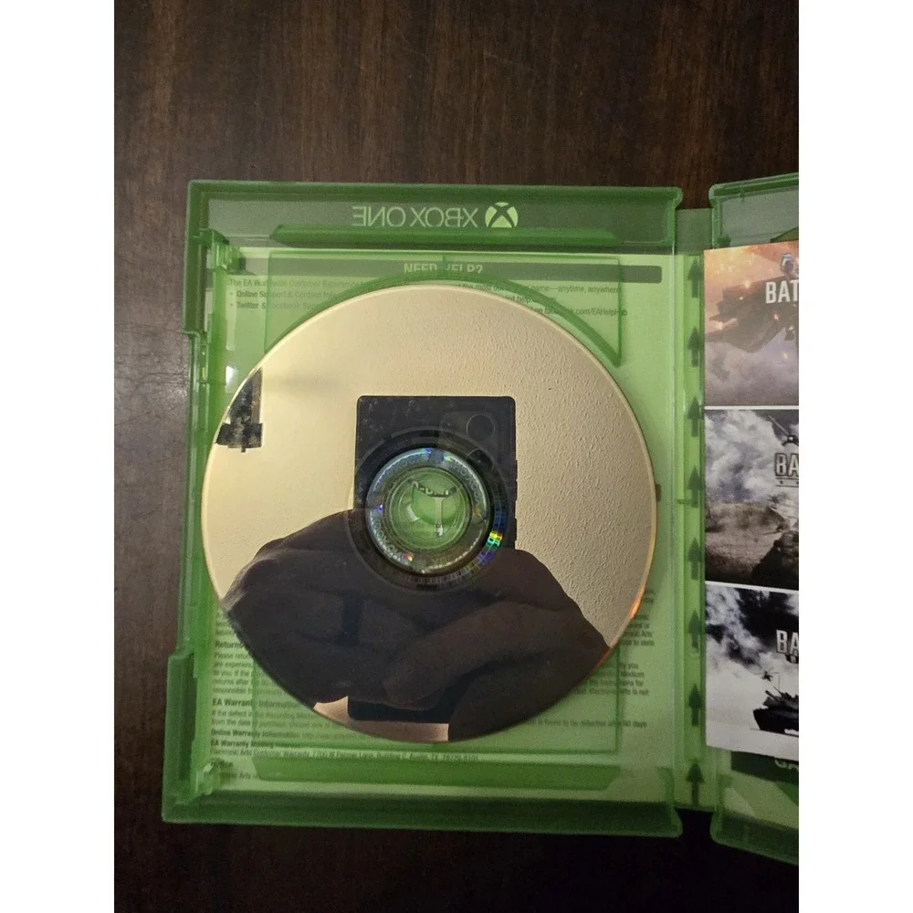 Battlefield V - Deluxe Edition (Microsoft Xbox One, 2018)